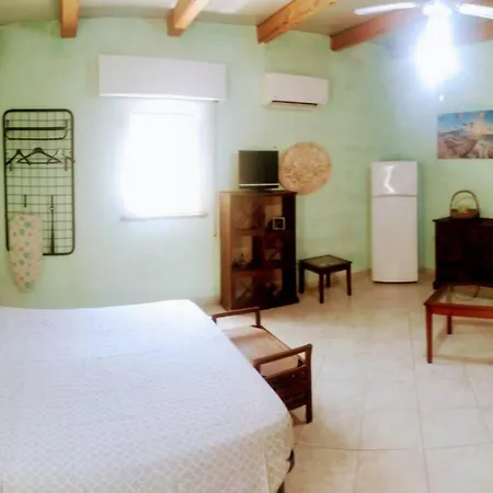 Casa Degli Oleandri אלקאמו