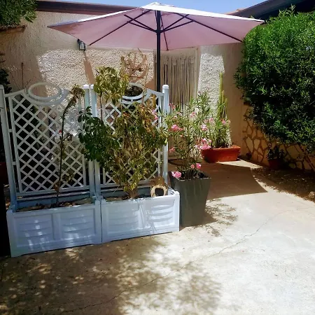 מלון Casa Degli Oleandri 3*
